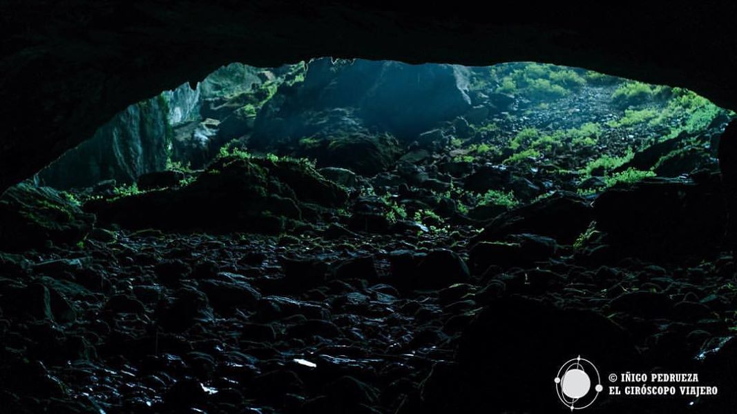 Entrada de la cueva de "la Cubilla".©Iñigo Pedrueza.